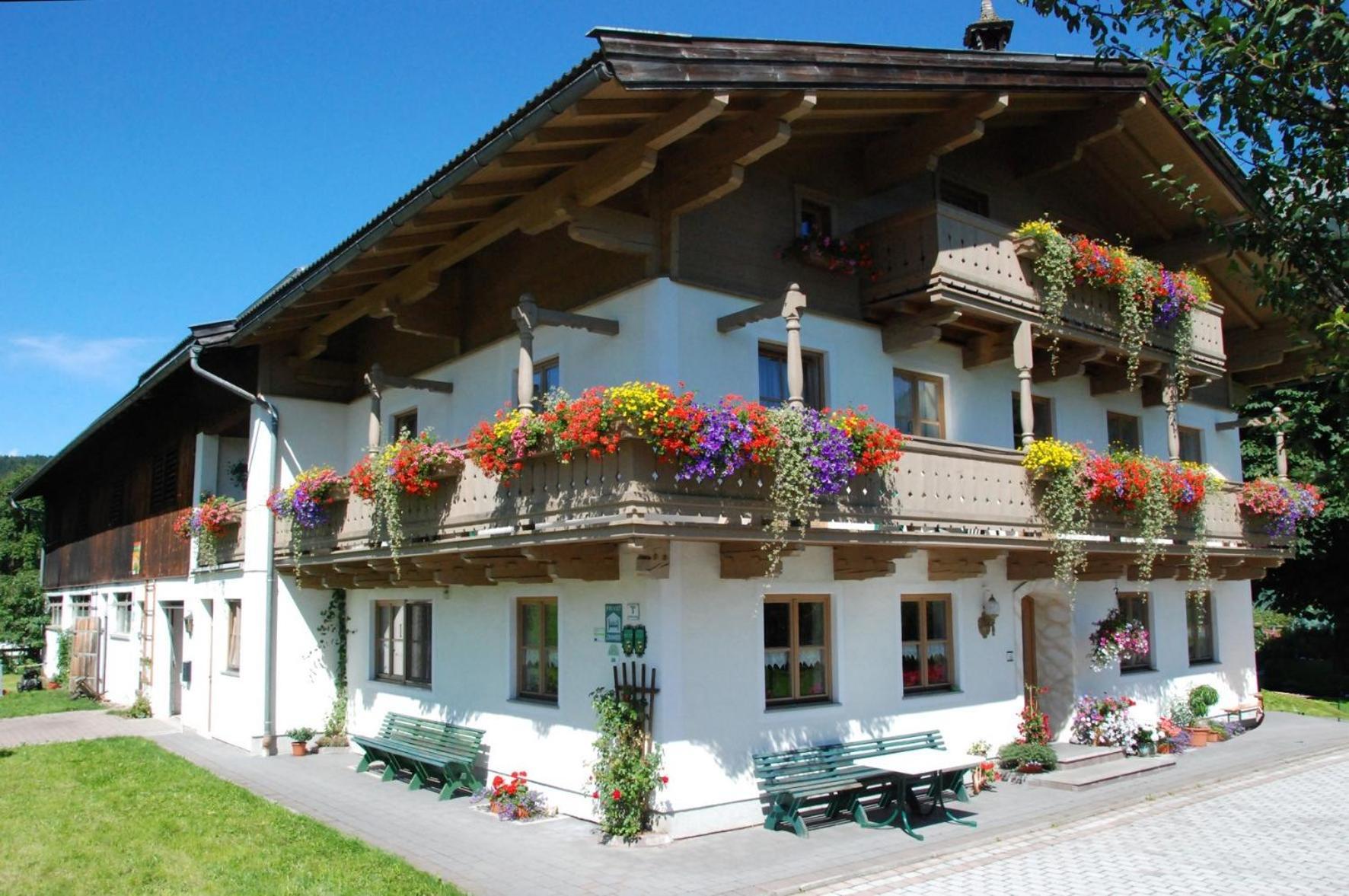 Herzoghof ลีโอกัง ภายนอก รูปภาพ