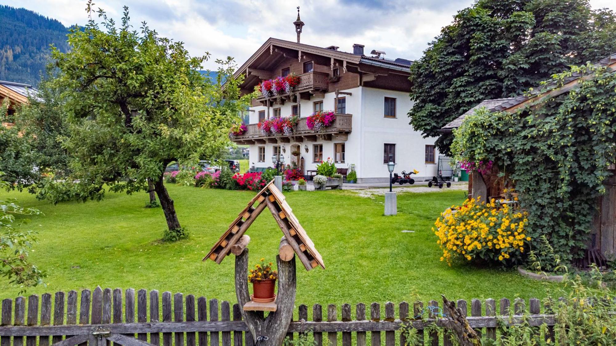 Herzoghof ลีโอกัง ภายนอก รูปภาพ